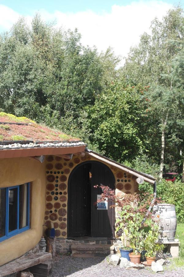 Sapphire Forest Garden Shepherd'S Hut Church Stretton Exterior photo