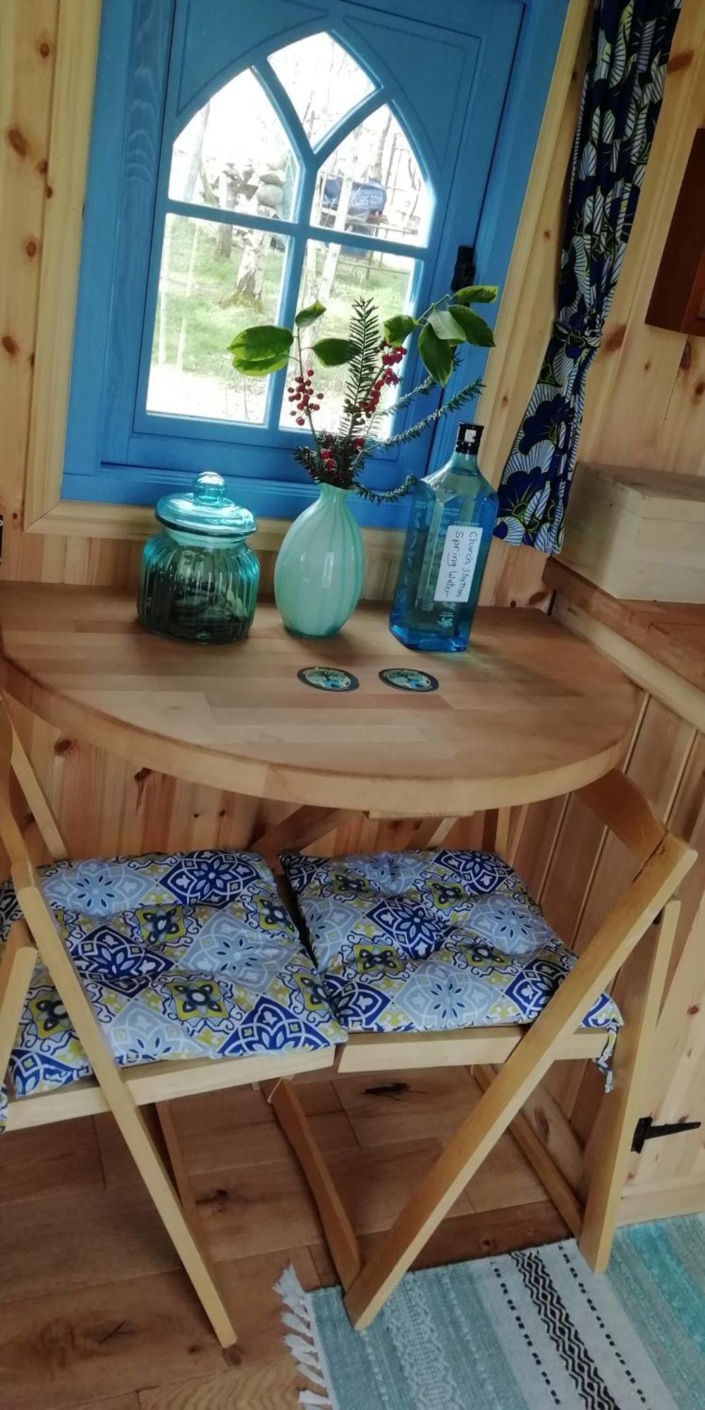 Sapphire Forest Garden Shepherd'S Hut Church Stretton Exterior photo